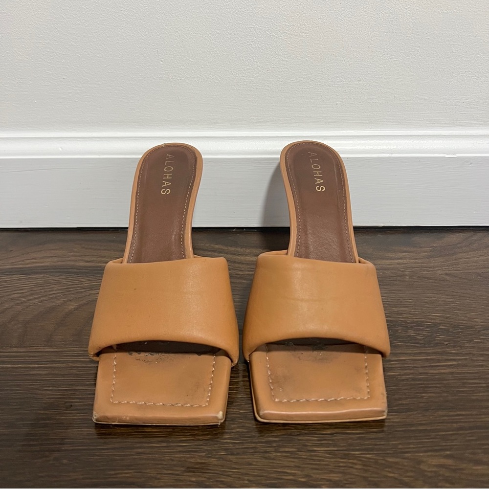 Alohas Puffy Mule Heel